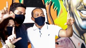 Em Olinda, Professor Lupércio inicia campanha com a força da juventude