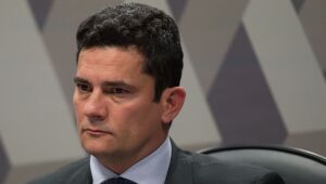 Moro se junta a políticos investigados, como Garotinho e deputado preso com dinheiro na cueca