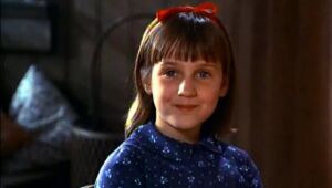 Atriz de 'Matilda' relembra os traumas de ser um astro mirim em Hollywood