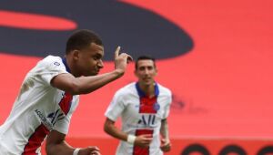 Recuperado da Covi-19, Mbappé comanda vitória do PSG sobre o Nice