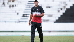 Após seis meses escanteado, Feliphe Gabriel volta a ser opção no Santa
