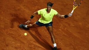 Nadal e Djokovic avançam às quartas do Torneio de Roma