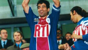 Raí é eleito o melhor jogador da história do PSG