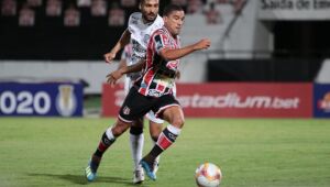 Toty lamenta desfalques, e relembra recuperação para retornar ao time: ‘tive paciência’