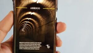 Tempo, mudanças e saudade são temas de nova publicação solidária da editora Vacatussa
