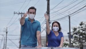 Carlos Andrade Lima abre campanha com carreata e caminhada no Ibura