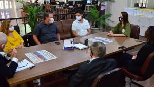 Delegada Patrícia Domingos visita a Folha de Pernambuco