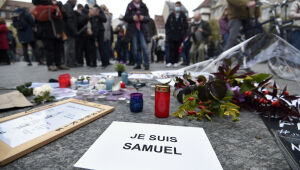 França lança grande operação contra militantes islâmicos após decapitação de professor
