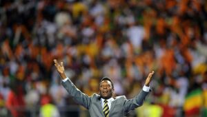 Velocidade, pressão e tecnologia, o futebol ficou mais 'difícil' depois de Pelé