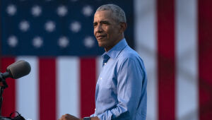 Pesquisas não têm valor se eleitores ficarem em casa, diz Obama em comício de Biden