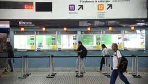 Criminosos sequestram trem na Zona Norte do Rio de Janeiro
