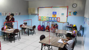 Rede estadual retoma aulas presenciais nesta segunda-feira