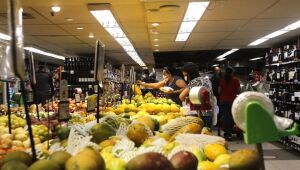 Falta de produtos em supermercados retoma o maior nível de 2020
