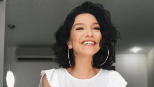 Priscilla Alcantara mostra bastidores da gravação de 'Vou Voar', tema de filme da Netflix