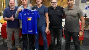 "Vou pensar se saio ou se fico", diz Felipão após livrar Cruzeiro da Série C