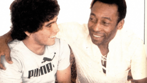 Eu vou sempre te aplaudir, diz Pelé no aniversário de Maradona