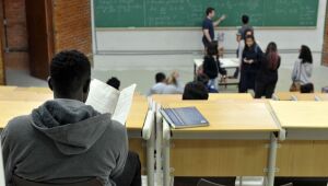 Plenário do Supremo mantém critério de reajuste do piso nacional dos professores da educação básica