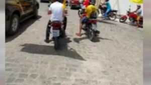 PF intercepta carreata e prende participantes, em Salgueiro