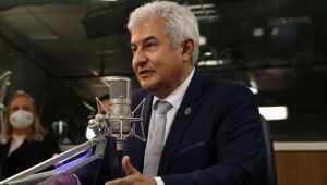 Marcos Pontes participa de evento sobre pesquisa da nitazoxanida