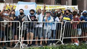 Enterro de Maradona será nesta quinta em cemitério da periferia de Buenos Aires