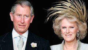 Príncipe Charles e Camilla desativam respostas no Twitter após reações a 'The Crown'