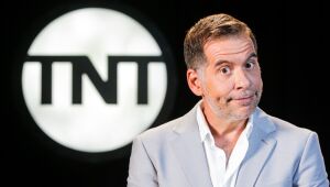 Leandro Hassum comanda retrospectiva de 2020 no canal TNT