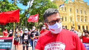 Professores da rede estadual paralisam atividades em Pernambuco em protesto por piso salarial