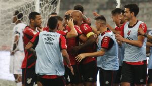 Com surto de Covid-19, Athletico-PR desafia River Plate na Libertadores