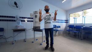 Yves Ribeiro vota em Paulista e se diz confiante na vitória