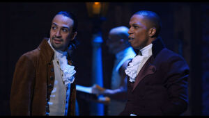 'Hamilton' arrebata mesmo com negros no papel de escravocratas