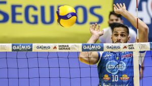 Pernambucano mostra habilidade dos tempos de zagueiro no Sport e se destaca na Superliga