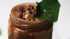 Saiba como fazer Milkshake de Banana com Chocolate