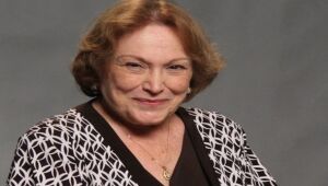 Nicette Bruno é internada no CTI após ser diagnosticada com Covid-19, mas está bem