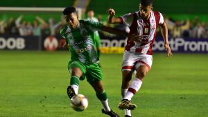 Com arbitragem polêmica, Náutico perde para o Juventude e se afunda no Z4