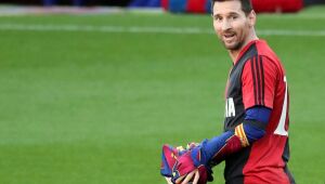 Messi é multado por homenagem a Maradona em comemoração de gol