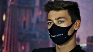 Russell substituirá Hamilton na Mercedes no GP do Sakhir