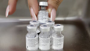 Farmacêuticas Pfizer-BioNTech fornecerão 40 milhões de doses de vacinas ao sistema Covax (OMS)