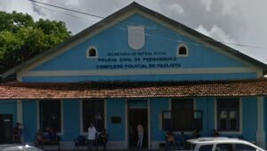 Polícia cumpre mandados contra suspeitos de tráfico e roubos na RMR
