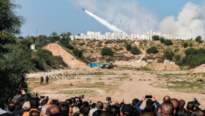 Israel: mais mortos e destruição do prédio da imprensa em Gaza