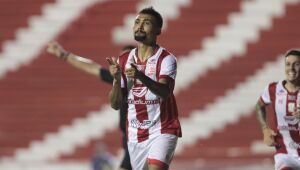 Com autoridade, Náutico vence Guarani e renova esperanças