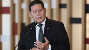 Mourão diz que, no lugar de Bolsonaro, vetaria fundo eleitoral de R$ 5,7 bilhões