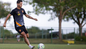 Thiago Neves treina e pode reforçar Sport contra o Retrô