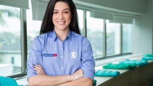 Renata Silveira é 1ª mulher a narrar jogo da seleção masculina de futebol em Olimpíadas