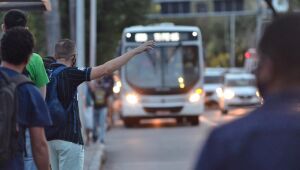 Frota de ônibus terá reforço na RMR para domingos do Enem; veja linhas