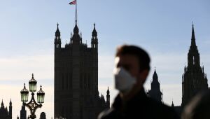 Reino Unido é o primeiro país europeu a superar marca de 100 mil mortes por Covid-19