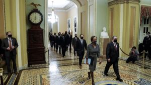 Senado recebe processo de impeachment de Trump em meio a racha de republicanos