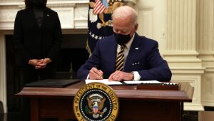 Biden turbina auxílio emergencial para enfrentar crise de fome agravada pela Covid-19