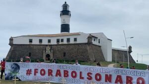 Com apoio da oposição, manifestantes fazem carreatas por impeachment pelo país