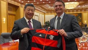 Bolsonaro diz que China liberou insumos para produção da Coronavac no Brasil