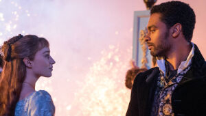 Autora de 'Bridgerton' diz que a série tornou sua obra mais inclusiva